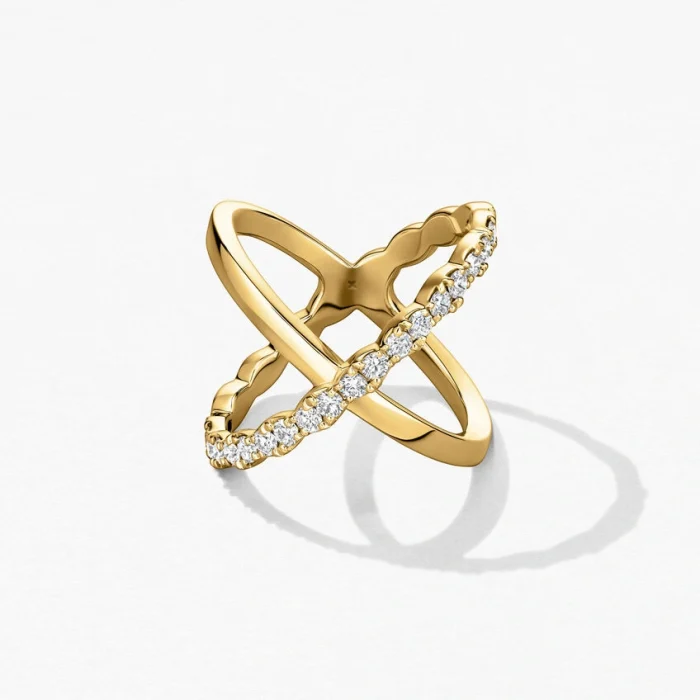 Bague en Diamant Yakota – Audace et raffinement en or | LeDiamanti Maroc