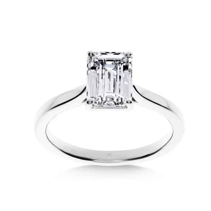 Bague de Fiançailles Diamant Émeraude Élégance | LeDiamanti Maroc