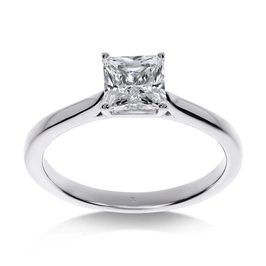Bague de Fiançailles Diamant Princesse Élégance | LeDiamanti Maroc