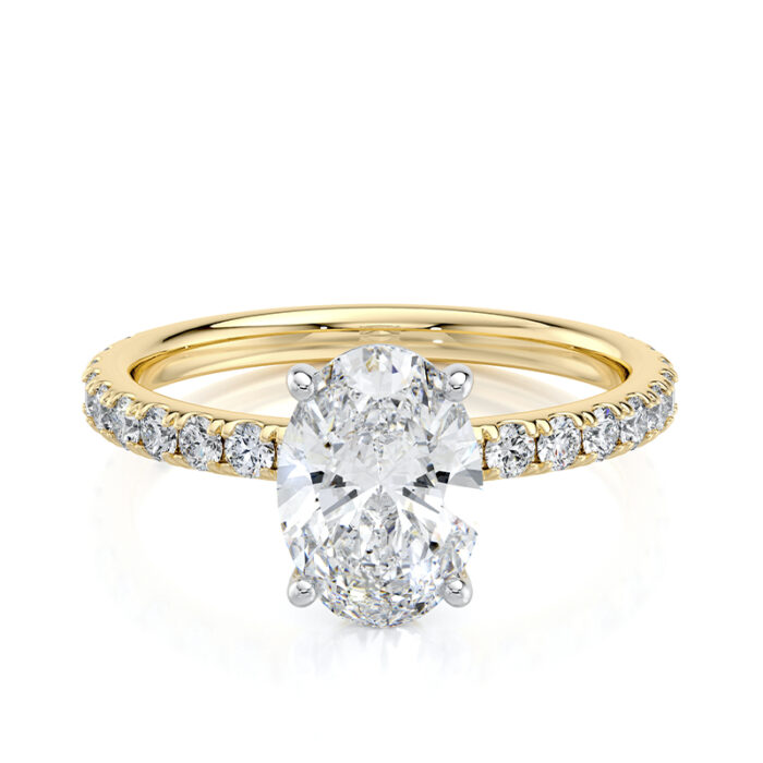 Bague Mon Amour en diamant ovale sur or 18K avec pavage – LEDIAMANTI
